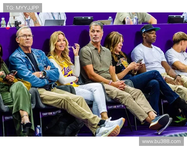 帕森斯指出湖人进攻依赖严重拖慢节奏将影响系列赛胜负