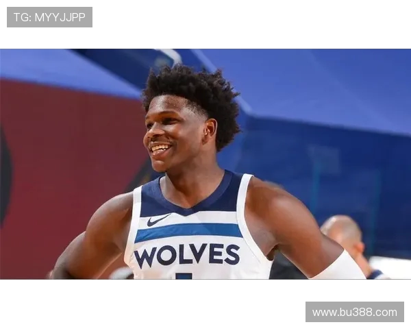 2020年NBA选秀状元安东尼·爱德华兹加盟森林狼开启职业生涯
